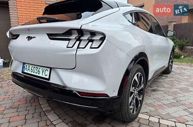 Позашляховик / Кросовер Ford Mustang Mach-E 2023 в 