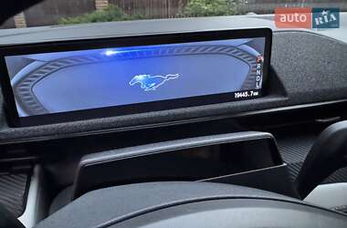 Позашляховик / Кросовер Ford Mustang Mach-E 2023 в 
