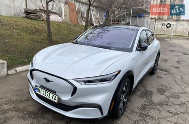 Позашляховик / Кросовер Ford Mustang Mach-E 2020 в 