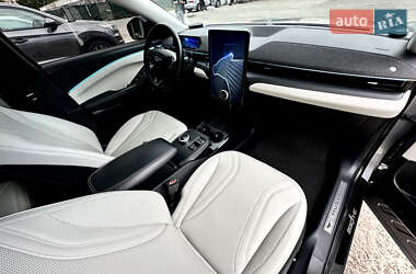 Внедорожник / Кроссовер Ford Mustang Mach-E 2021 в 