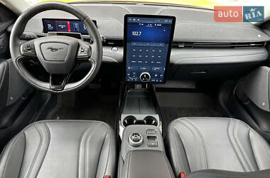 Внедорожник / Кроссовер Ford Mustang Mach-E 2022 в 