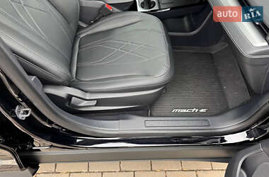 Позашляховик / Кросовер Ford Mustang Mach-E 2023 в 