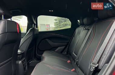 Внедорожник / Кроссовер Ford Mustang Mach-E 2021 в 