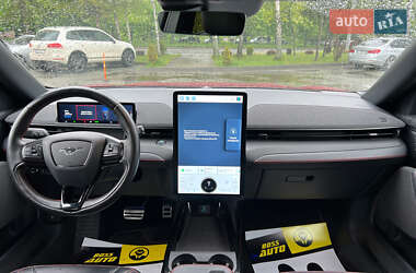 Внедорожник / Кроссовер Ford Mustang Mach-E 2021 в 