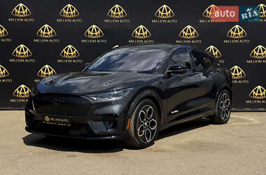 Внедорожник / Кроссовер Ford Mustang Mach-E 2022 в 