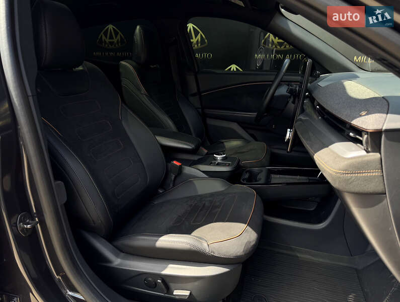 Внедорожник / Кроссовер Ford Mustang Mach-E 2022 в Киеве