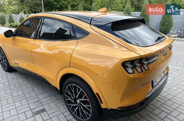 Внедорожник / Кроссовер Ford Mustang Mach-E 2021 в 