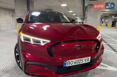 Внедорожник / Кроссовер Ford Mustang Mach-E 2021 в 