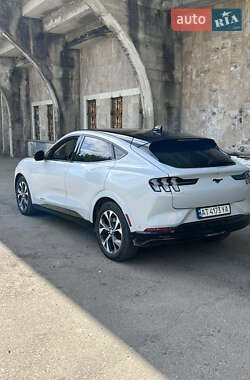 Внедорожник / Кроссовер Ford Mustang Mach-E 2021 в 