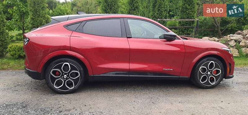 Позашляховик / Кросовер Ford Mustang Mach-E 2022 в Шумську