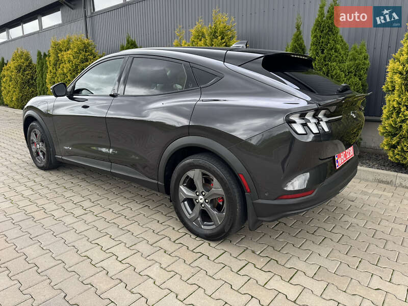 Позашляховик / Кросовер Ford Mustang Mach-E 2022 в Рівному