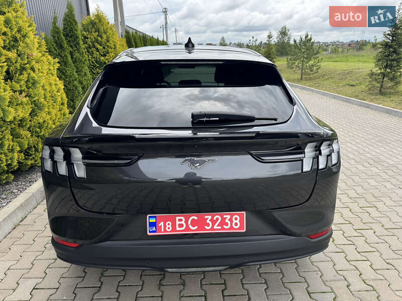 Позашляховик / Кросовер Ford Mustang Mach-E 2022 в Рівному