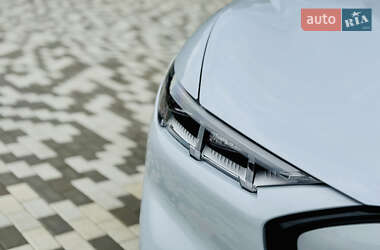 Позашляховик / Кросовер Ford Mustang Mach-E 2022 в 