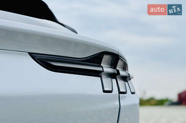 Позашляховик / Кросовер Ford Mustang Mach-E 2022 в 