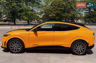 Внедорожник / Кроссовер Ford Mustang Mach-E 2021 в 