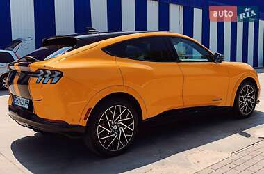 Внедорожник / Кроссовер Ford Mustang Mach-E 2021 в 