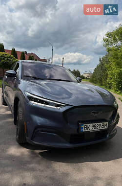 Позашляховик / Кросовер Ford Mustang Mach-E 2021 в 