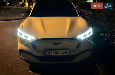 Внедорожник / Кроссовер Ford Mustang Mach-E 2021 в 