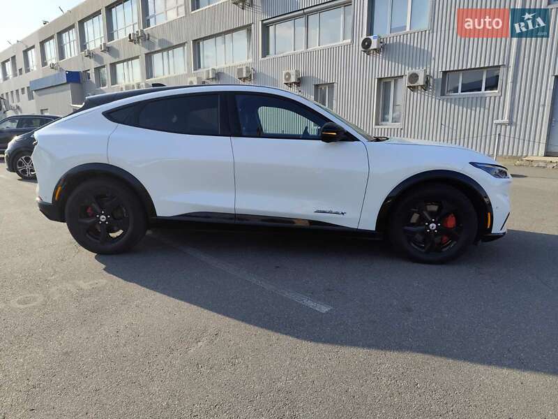 Позашляховик / Кросовер Ford Mustang Mach-E 2023 в Києві
