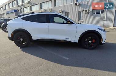 Внедорожник / Кроссовер Ford Mustang Mach-E 2023 в 