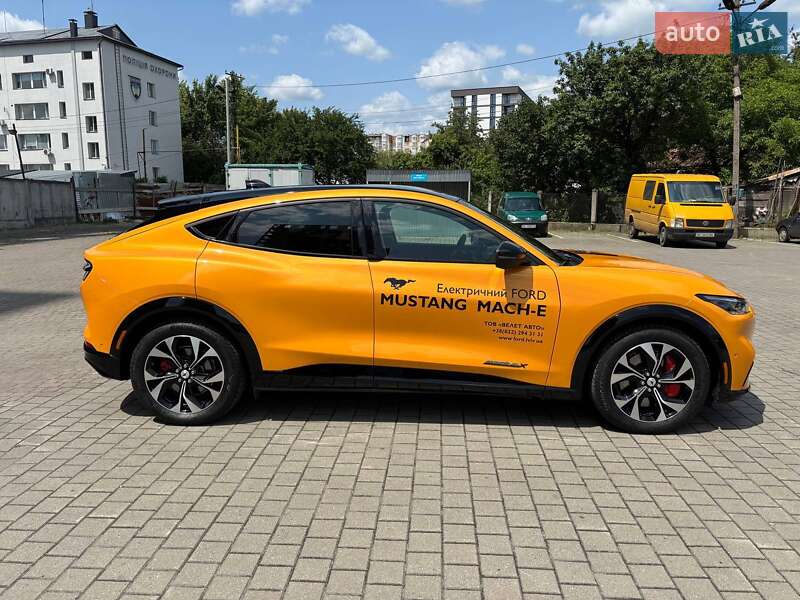 Внедорожник / Кроссовер Ford Mustang Mach-E 2023 в Львове