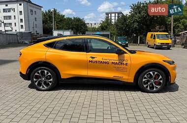 Позашляховик / Кросовер Ford Mustang Mach-E 2023 в 
