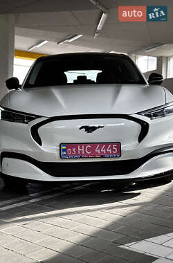 Внедорожник / Кроссовер Ford Mustang Mach-E 2021 в 
