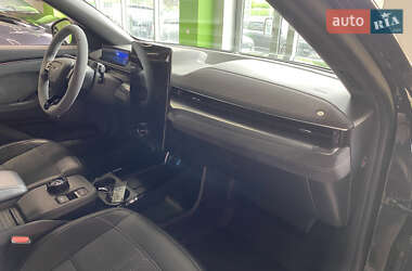 Внедорожник / Кроссовер Ford Mustang Mach-E 2021 в 