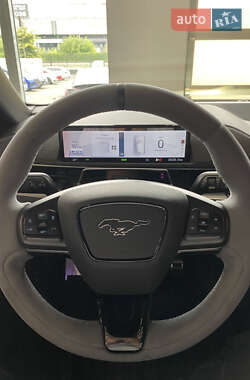 Внедорожник / Кроссовер Ford Mustang Mach-E 2021 в 