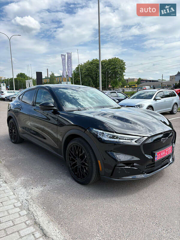 Позашляховик / Кросовер Ford Mustang Mach-E 2021 в Рівному