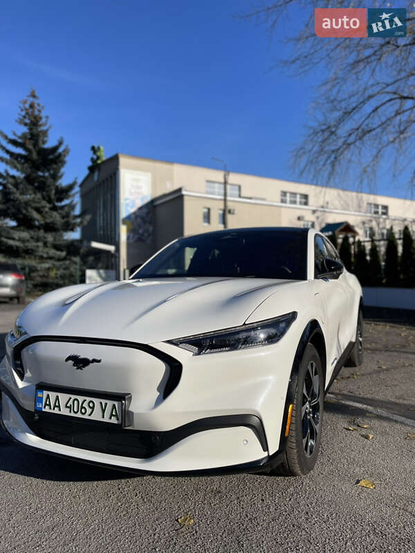 Внедорожник / Кроссовер Ford Mustang Mach-E 2022 в Киеве