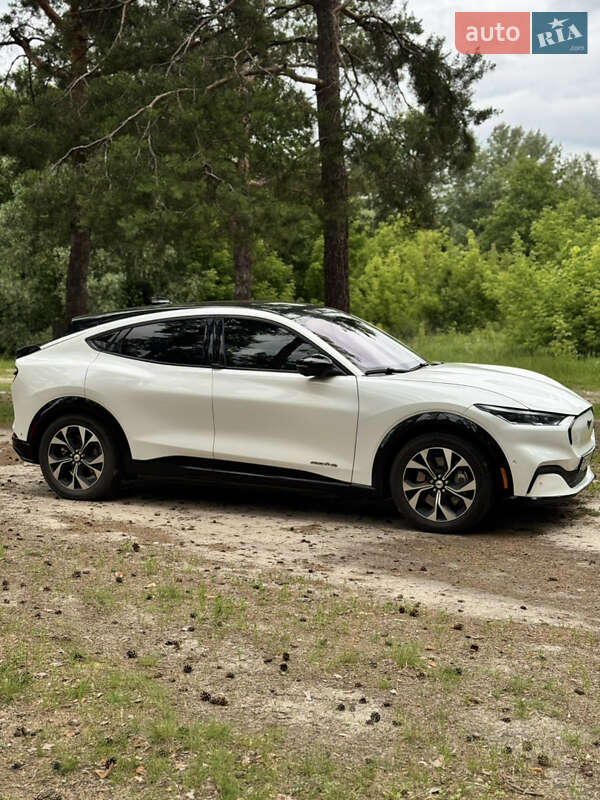 Позашляховик / Кросовер Ford Mustang Mach-E 2021 в Сумах