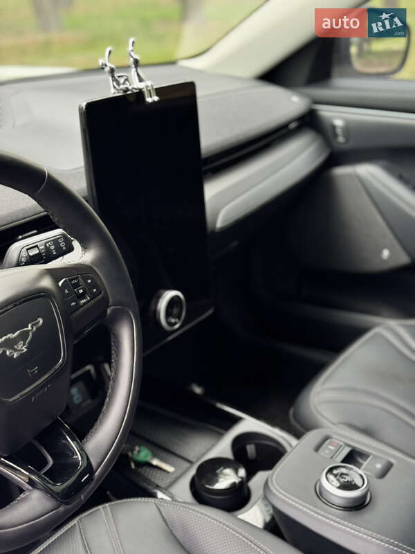 Позашляховик / Кросовер Ford Mustang Mach-E 2021 в Сумах