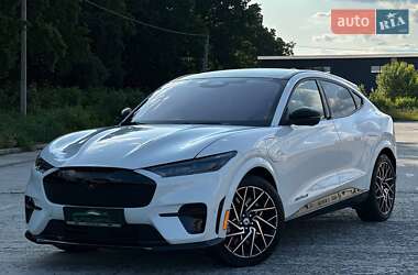 Позашляховик / Кросовер Ford Mustang Mach-E 2021 в Києві