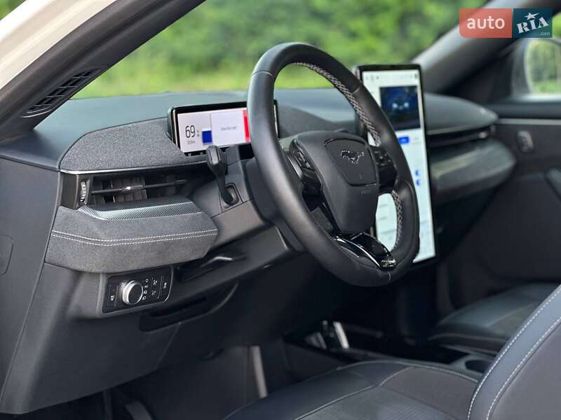Внедорожник / Кроссовер Ford Mustang Mach-E 2021 в Киеве
