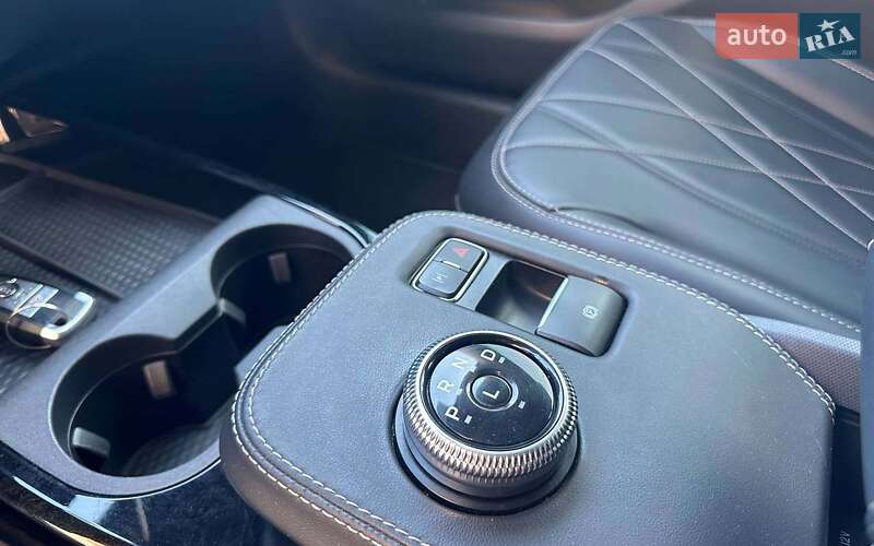 Позашляховик / Кросовер Ford Mustang Mach-E 2021 в Чернівцях