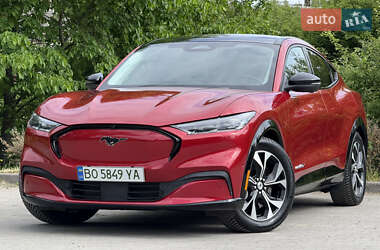 Позашляховик / Кросовер Ford Mustang Mach-E 2021 в 