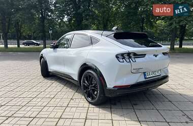 Внедорожник / Кроссовер Ford Mustang Mach-E 2023 в 