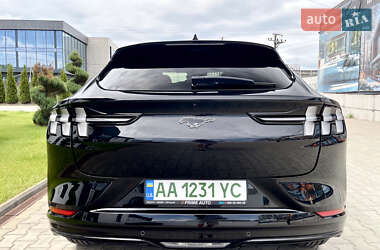 Позашляховик / Кросовер Ford Mustang Mach-E 2021 в 
