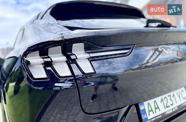 Позашляховик / Кросовер Ford Mustang Mach-E 2021 в 