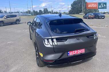 Позашляховик / Кросовер Ford Mustang Mach-E 2021 в 