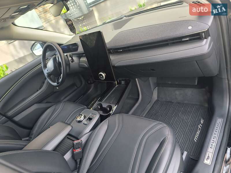 Позашляховик / Кросовер Ford Mustang Mach-E 2023 в Львові
