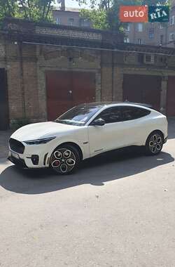 Позашляховик / Кросовер Ford Mustang Mach-E 2023 в 
