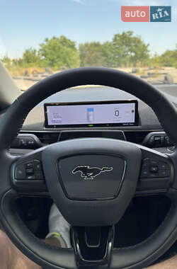 Позашляховик / Кросовер Ford Mustang Mach-E 2023 в 