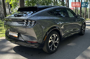 Внедорожник / Кроссовер Ford Mustang Mach-E 2021 в 