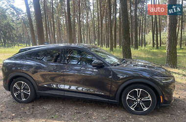Позашляховик / Кросовер Ford Mustang Mach-E 2022 в 