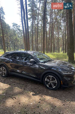 Позашляховик / Кросовер Ford Mustang Mach-E 2022 в 