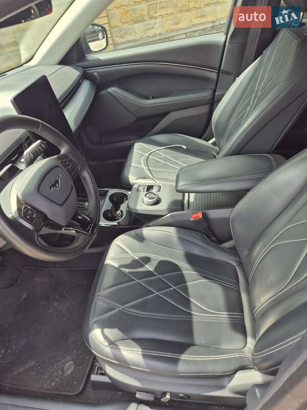 Позашляховик / Кросовер Ford Mustang Mach-E 2021 в Львові фото 8 Позашляховик / Кросовер Ford Mustang Mach-E 2021 в Львові