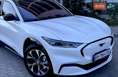 Внедорожник / Кроссовер Ford Mustang Mach-E 2021 в 