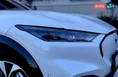 Внедорожник / Кроссовер Ford Mustang Mach-E 2021 в 
